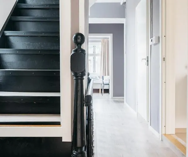 Πανσιόν S54 - Private In The Center *