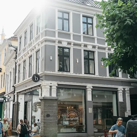 S54 - Private In The Center * Bergen