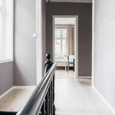 S54 - Private In The Center * 베르겐