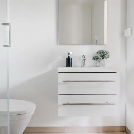 S54 - Private In The Center