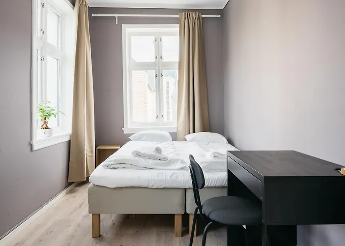 S54 - Private In The Center * Bergen