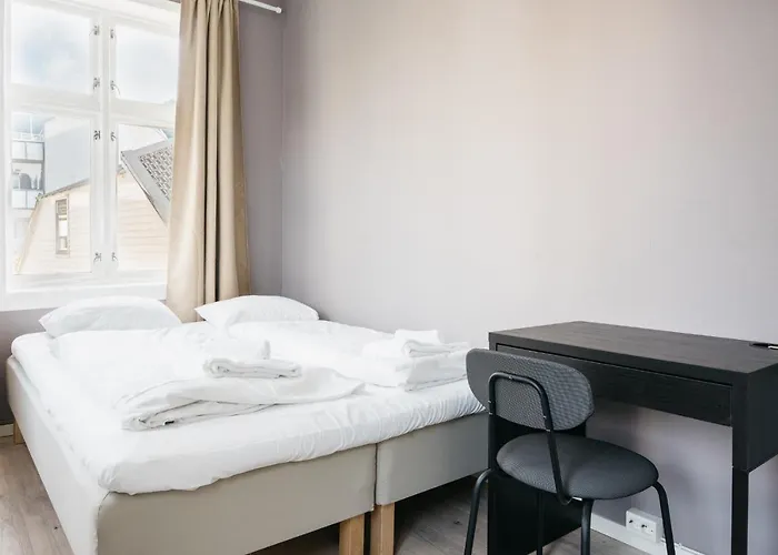 S54 - Private In The Center * Bergen